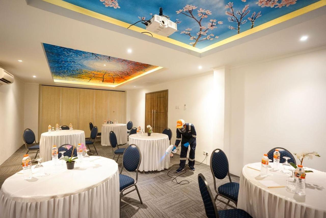 Kaloka Airport Hotel Sumbawa Besar Ngoại thất bức ảnh