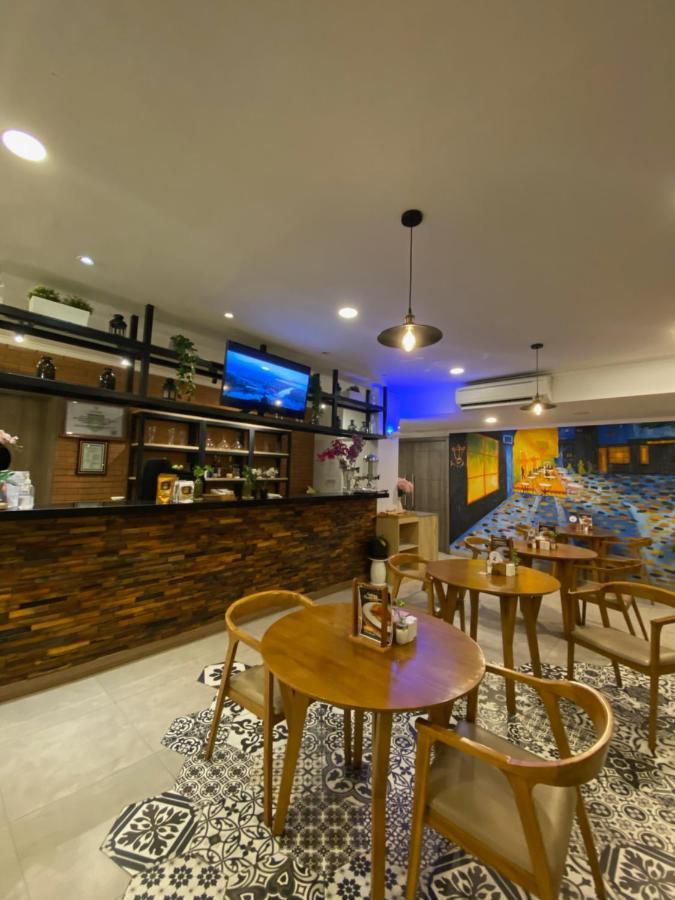 Kaloka Airport Hotel Sumbawa Besar Ngoại thất bức ảnh