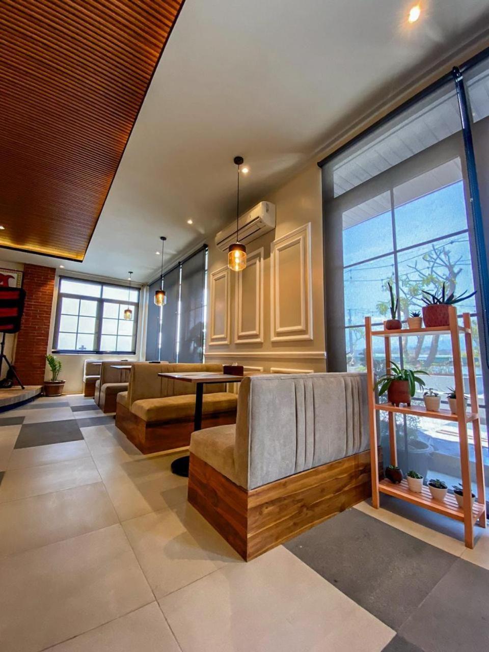 Kaloka Airport Hotel Sumbawa Besar Ngoại thất bức ảnh